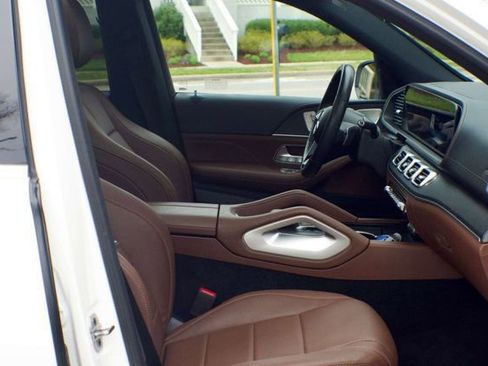 Used 2024 Mercedes-Benz GLE 350 4MATIC image 45