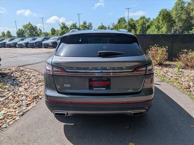 Used 2023 Lincoln Nautilus Reserve w/ Equipment Group 201A AWD/4WD image 4