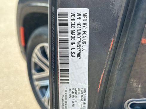 Used 2022 Jeep Wagoneer Series III w/ Convenience Group I image 34