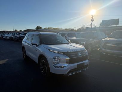 Used 2024 Mitsubishi Outlander 4WD Plug-In Hybrid