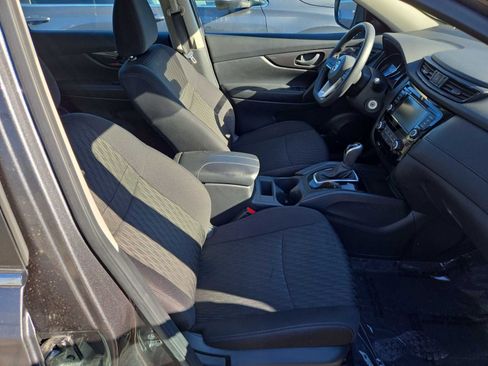 Used 2020 Nissan Rogue S image 17