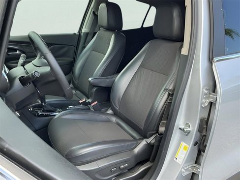 Used 2021 Buick Encore Preferred w/ Safety Package image 26