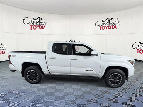Used 2024 Toyota Tacoma TRD Sport w/ TRD Sport Upgrade Package RWD image 4