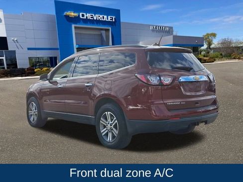 Used 2017 Chevrolet Traverse LT image 6