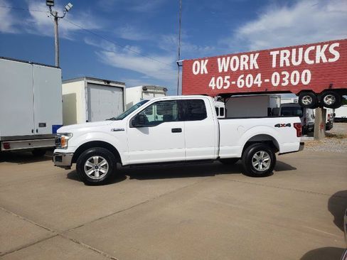 Used 2018 Ford F150 XLT AWD/4WD image 2
