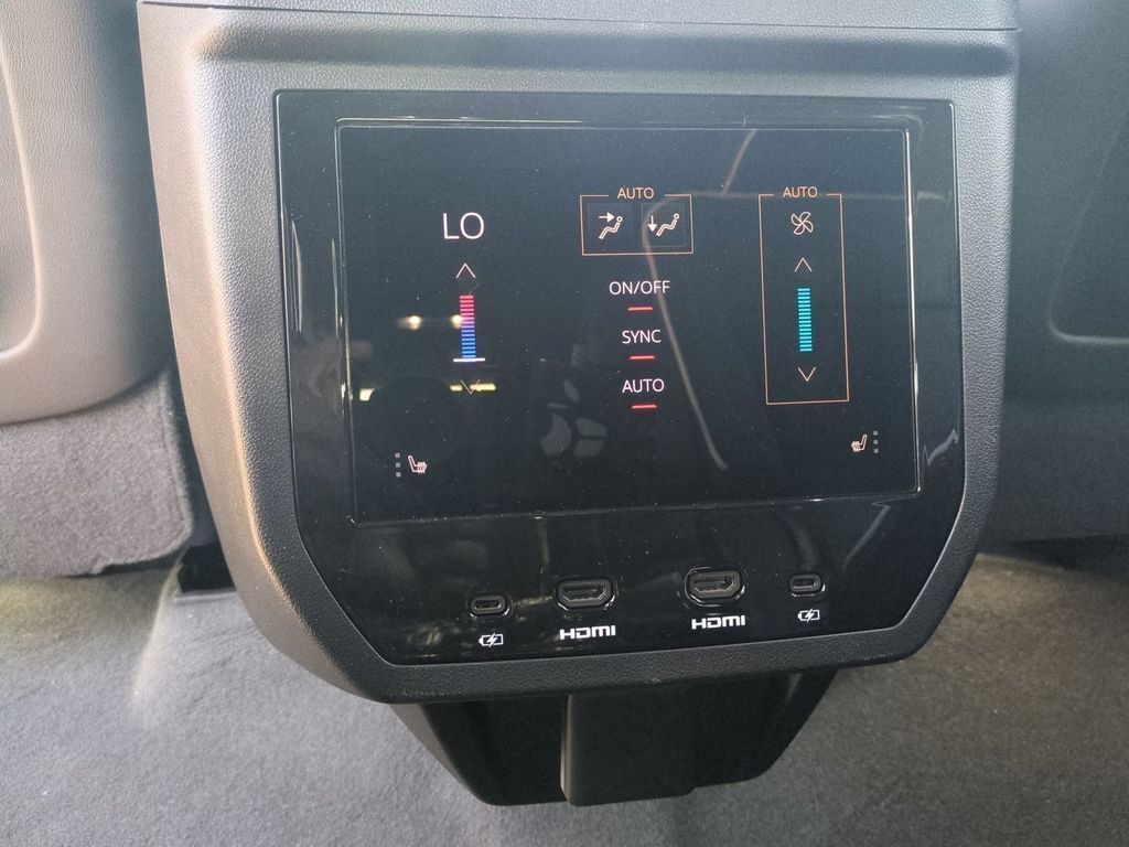 Used 2026 GMC Yukon AT4 Ultimate AWD/4WD image 28