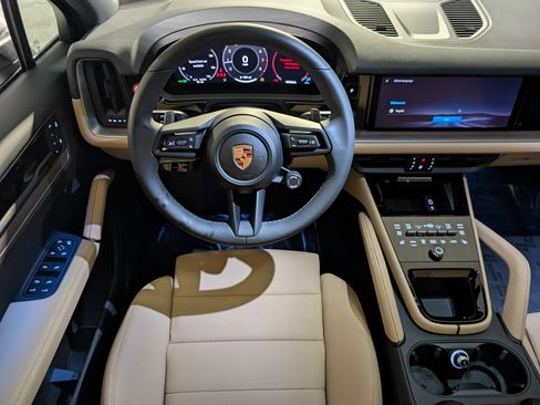 New 2026 Porsche Cayenne AWD/4WD image 6
