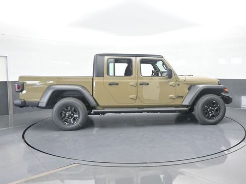 New 2026 Jeep Gladiator Sport image 7