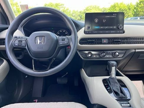 Certified 2023 Honda HR-V LX image 30