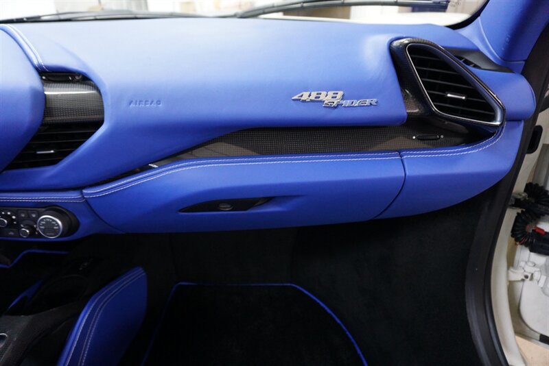 Used 2018 Ferrari 488 Spider RWD image 18