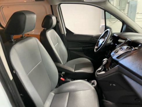 Used 2017 Ford Transit Connect XL image 14