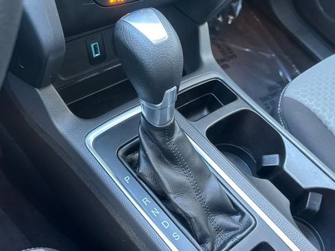 Used 2017 Ford Escape SE image 22