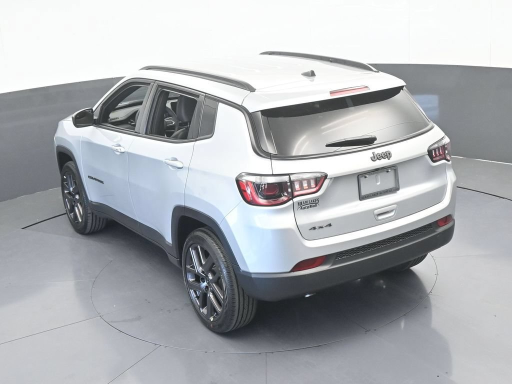 New 2026 Jeep Compass Latitude AWD/4WD image 45