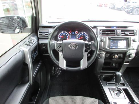 Used 2018 Toyota 4Runner SR5 image 36