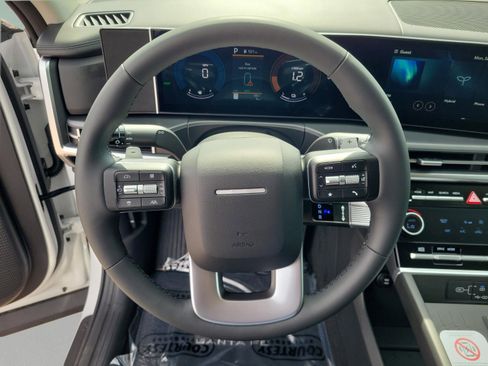 New 2026 Hyundai Santa Fe SE image 24