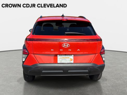 Used 2024 Hyundai Kona SEL FWD image 6