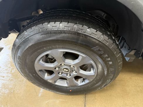 Used 2025 Ford Bronco Big Bend image 31