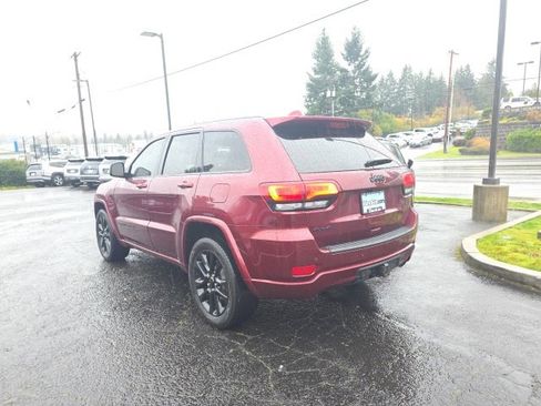 Used 2020 Jeep Grand Cherokee Altitude image 8