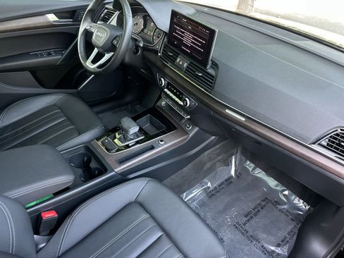 Used 2023 Audi Q5 2.0T Premium image 16