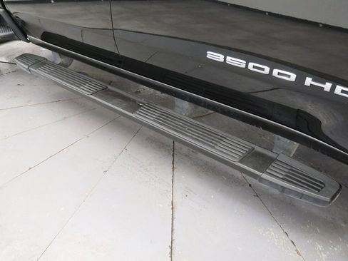 Used 2022 GMC Sierra 3500 SLE w/ SLE Convenience Package image 35