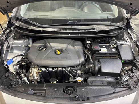 Used 2013 Hyundai Elantra GT w/ Style Pkg image 27