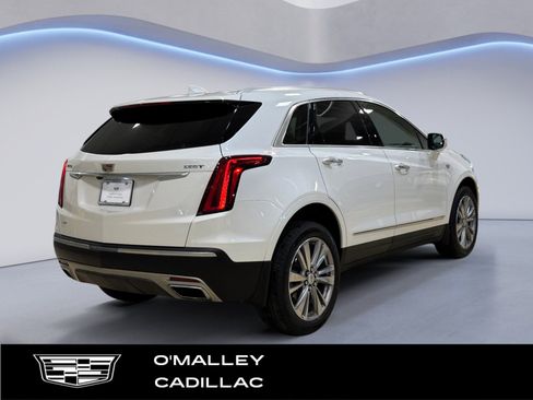 Certified 2023 Cadillac XT5 Premium Luxury w/ LPO, Floor Liner Package image 5