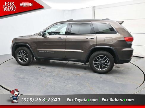 Used 2019 Jeep Grand Cherokee Limited w/ Luxury Group II image 15