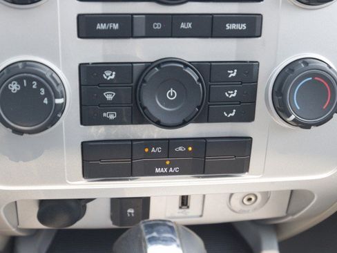 Used 2010 Mercury Mariner 4WD image 23