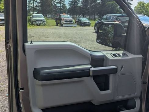 Used 2019 Ford F150 XLT w/ Equipment Group 301A Mid RWD image 5