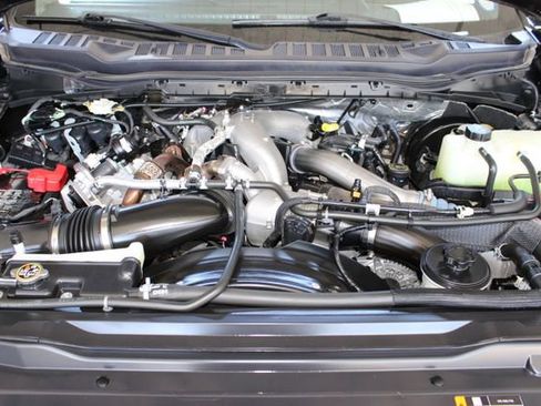 Used 2024 Ford F250 Lariat w/ Lariat Ultimate Package image 32