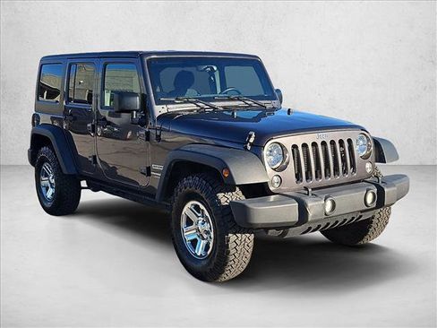 Used 2018 Jeep Wrangler Unlimited Sport w/ Connectivity Group image 3