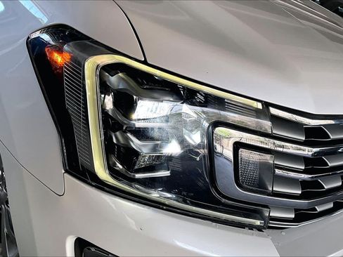 Used 2019 Ford Expedition Limited w/ Equipment Group 302A RWD image 27