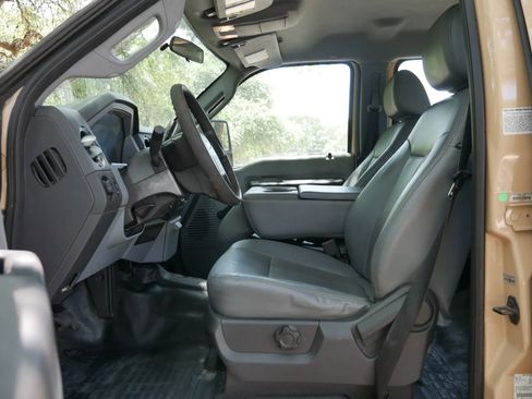 Used 2015 Ford F350 XL image 11