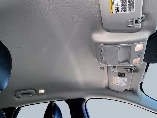 Used 2023 Ford Escape Platinum FWD image 22