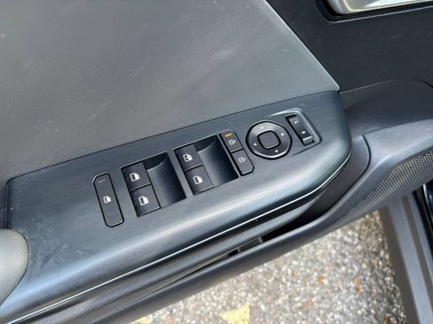 Used 2025 Kia K4 FWD image 18