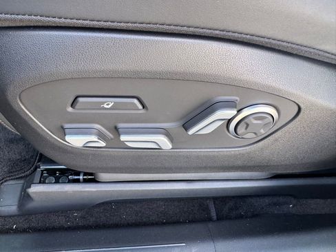 New 2026 Hyundai Ioniq 9 Limited image 20