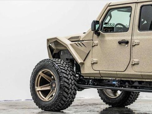 Used 2023 Jeep Gladiator Sport image 15