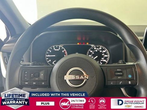 Used 2024 Nissan Rogue SV AWD/4WD image 15