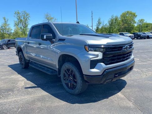 Used 2024 Chevrolet Silverado 1500 LT Trail Boss w/ LT Trail Boss Premium Package AWD/4WD image 12