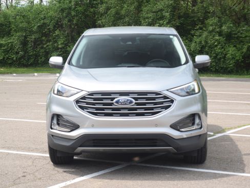 Used 2024 Ford Edge Titanium image 19
