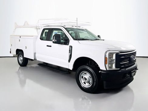 New 2026 Ford F250 XL image 1