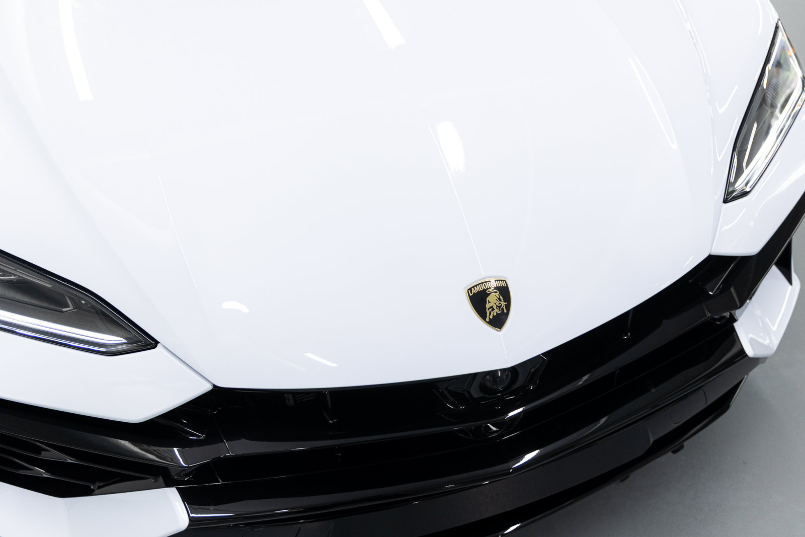 Used 2026 Lamborghini Urus S AWD/4WD image 12