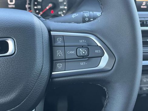 New 2026 Jeep Compass Latitude image 21