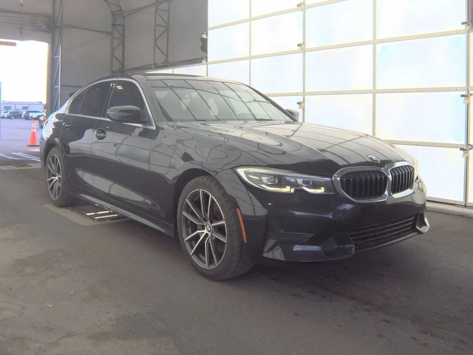 Used 2019 BMW 330i xDrive Sedan w/ Convenience Package AWD/4WD image 1