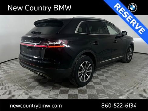 Used 2022 Lincoln Nautilus Reserve image 7