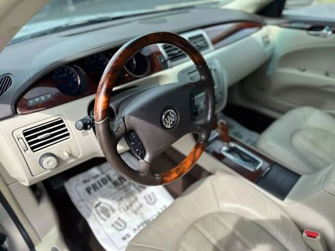 Used 2008 Buick Lucerne Super image 12