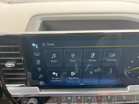 Used 2022 Chevrolet Silverado 1500 LT AWD/4WD image 29