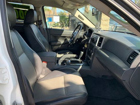 Used 2008 Jeep Grand Cherokee Laredo image 12