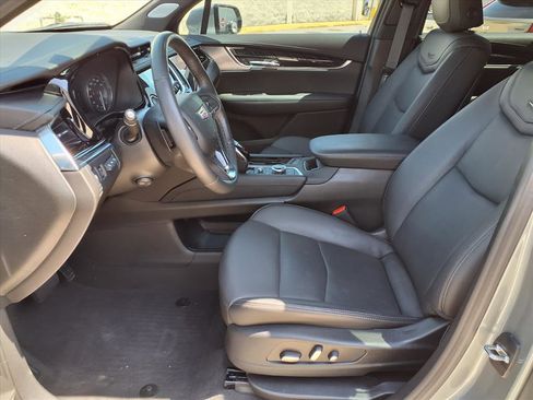 Certified 2023 Cadillac XT6 Premium Luxury w/ Technology Package image 16