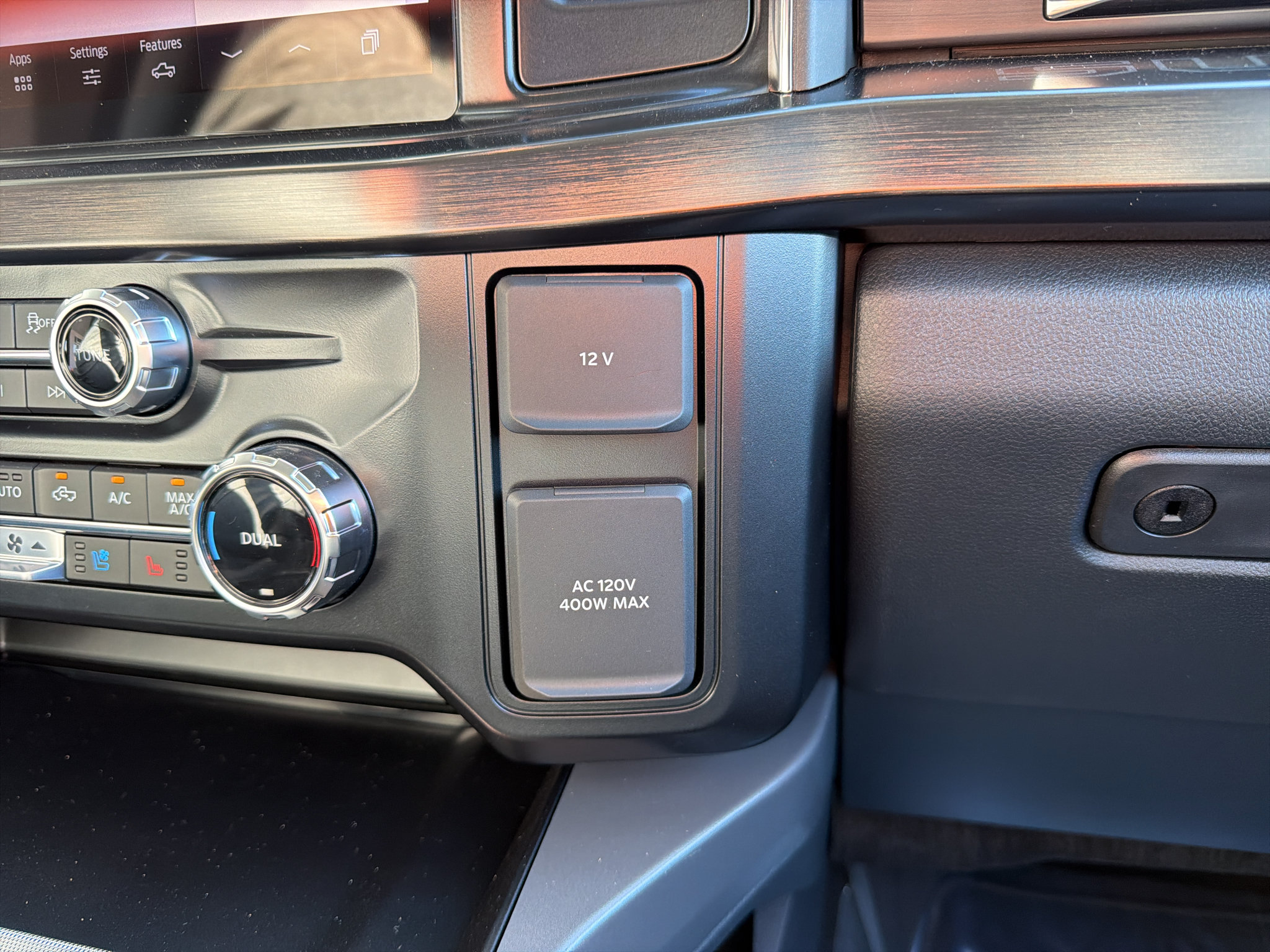 New 2026 Ford F350 Lariat w/ Chrome Package AWD/4WD image 35